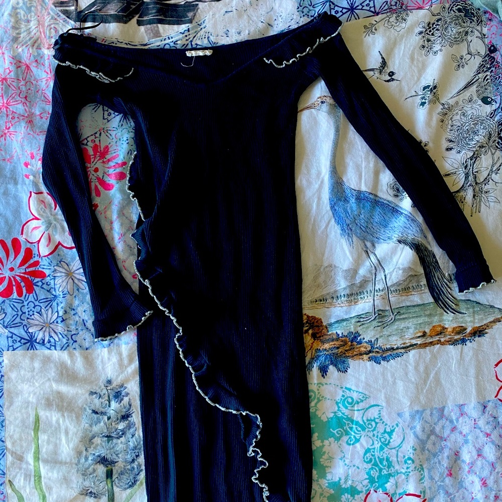 Zara asymmetrical crop top of the shoulder